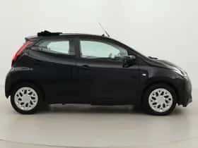 Toyota Aygo (2019) thumbnail 16