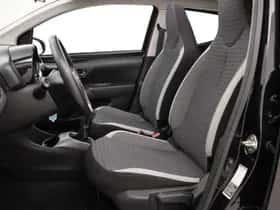 Toyota Aygo (2019) thumbnail 17