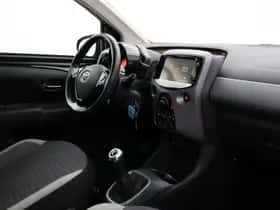 Toyota Aygo (2019) thumbnail 29