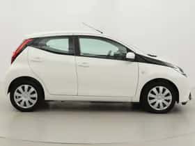 Toyota Aygo (2021) thumbnail 16