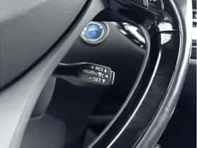 Toyota C-HR (2018) thumbnail 17