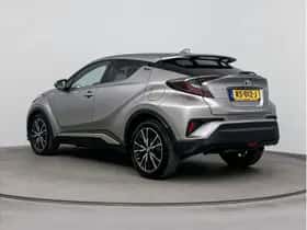 Toyota C-HR (2018) thumbnail 4