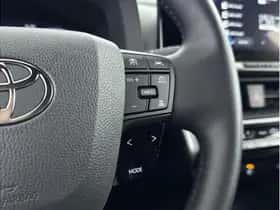 Toyota C-HR (2025) thumbnail 16