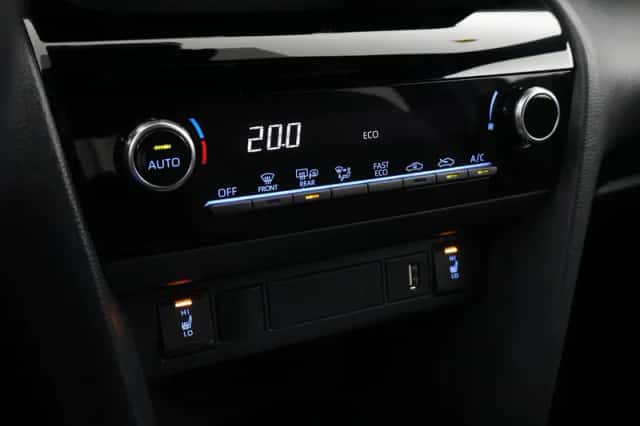 Toyota Yaris Cross (2024) thumbnail 5