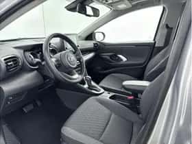 Toyota Yaris (2021) thumbnail 16
