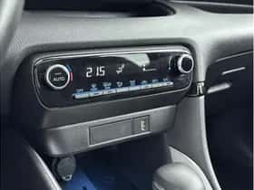 Toyota Yaris (2021) thumbnail 21