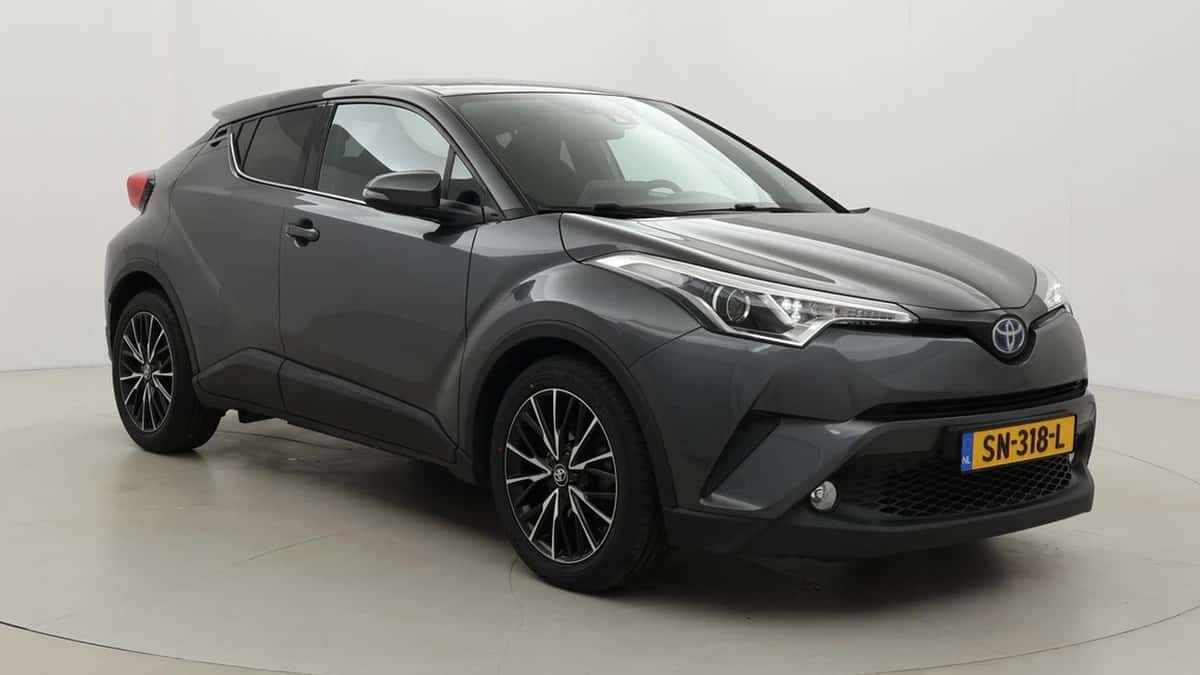 Toyota C-HR (2018) — foto 1