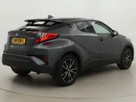 Toyota C-HR (2018) thumbnail 32