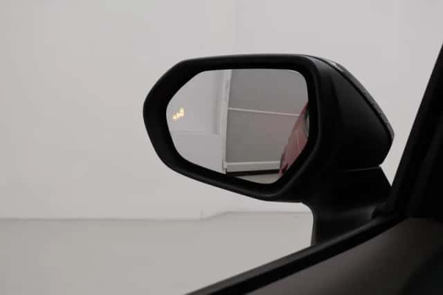 Toyota Yaris Cross (2022) thumbnail 6