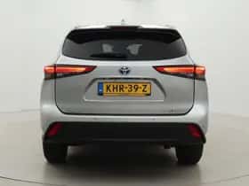 Toyota Highlander (2022) thumbnail 19