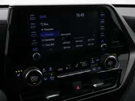 Toyota Highlander (2022) thumbnail 30