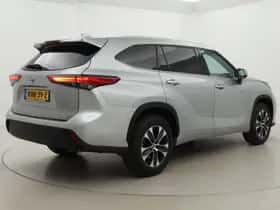 Toyota Highlander (2022) thumbnail 34
