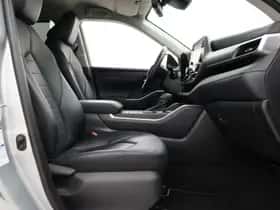 Toyota Highlander (2022) thumbnail 35