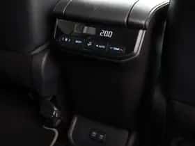 Toyota Highlander (2022) thumbnail 38