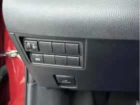 Toyota Yaris (2020) thumbnail 16