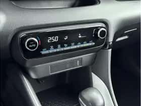 Toyota Yaris (2020) thumbnail 18