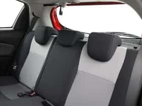 Toyota Yaris (2018) thumbnail 33