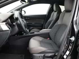 Toyota C-HR (2021) thumbnail 22