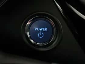 Toyota C-HR (2021) thumbnail 29