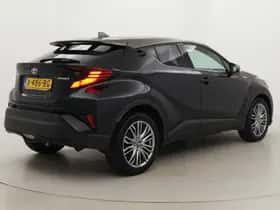 Toyota C-HR (2021) thumbnail 36