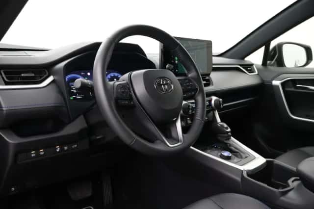 Toyota RAV4 (2026) thumbnail 2