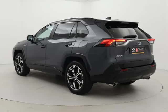 Toyota RAV4 (2024) thumbnail 4