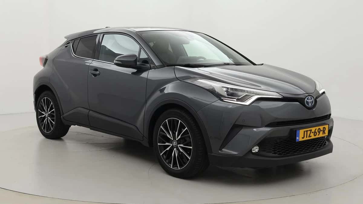 Toyota C-HR (2019) — foto 1