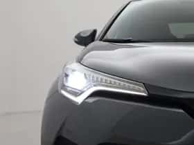 Toyota C-HR (2019) thumbnail 12