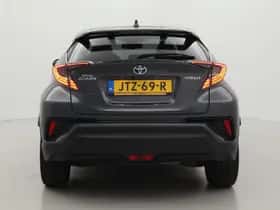 Toyota C-HR (2019) thumbnail 17