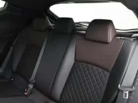 Toyota C-HR (2019) thumbnail 38