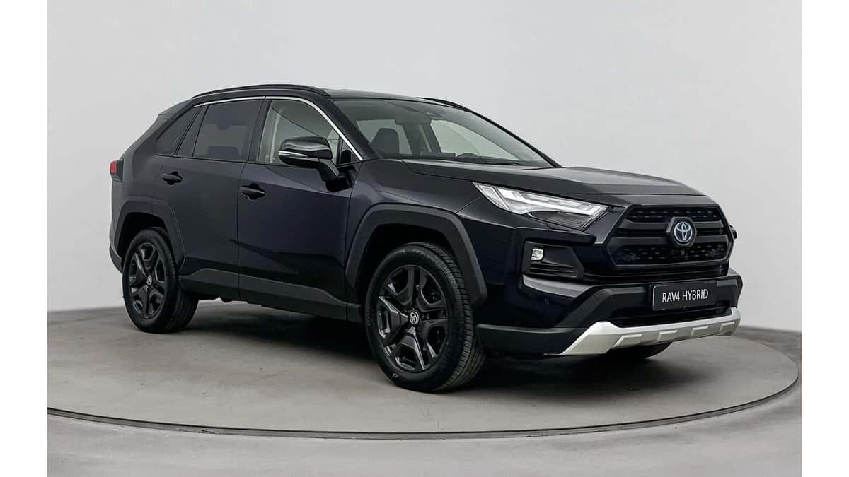 Toyota RAV4 (2022) — foto 1