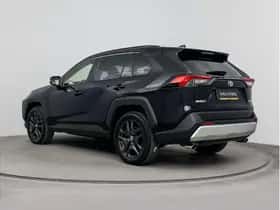 Toyota RAV4 (2022) thumbnail 4