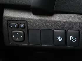 Toyota Auris (2017) thumbnail 24