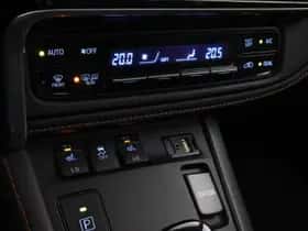 Toyota Auris (2017) thumbnail 6