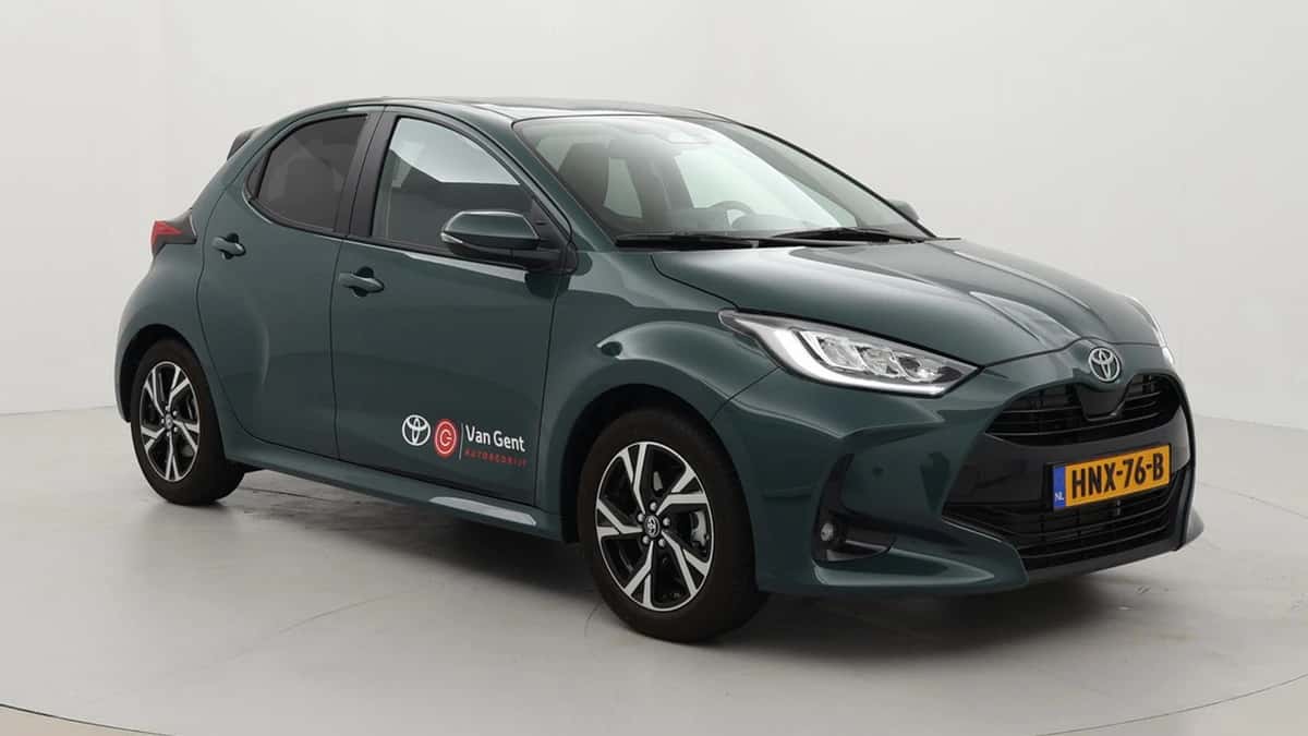 Toyota Yaris (2025) — foto 1