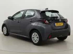 Toyota Yaris (2023) thumbnail 5