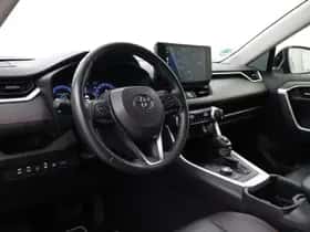 Toyota RAV4 (2023) thumbnail 2