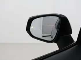 Toyota RAV4 (2023) thumbnail 6