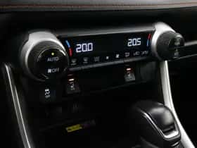 Toyota RAV4 (2023) thumbnail 7