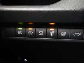Toyota RAV4 (2023) thumbnail 8