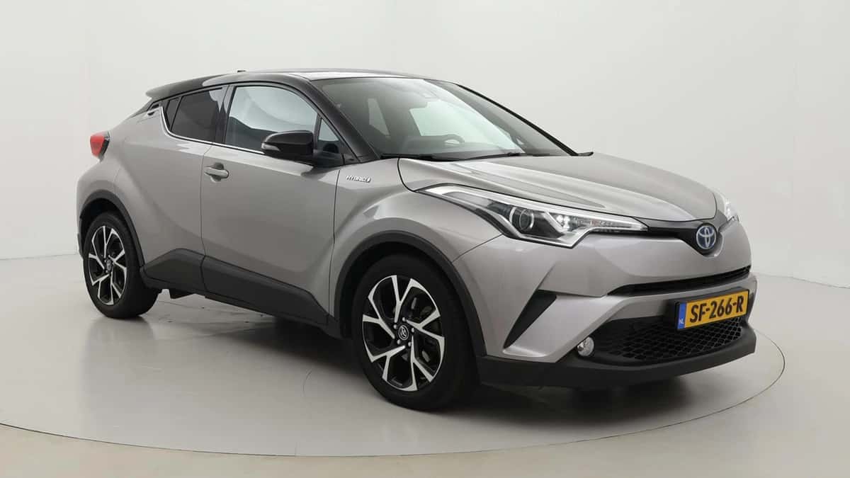 Toyota C-HR (2017) — foto 1