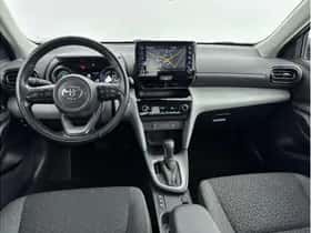 Toyota Yaris Cross (2021) thumbnail 2