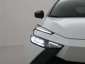 Toyota C-HR (2025) thumbnail 11
