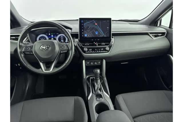 Toyota Corolla (2023) thumbnail 2