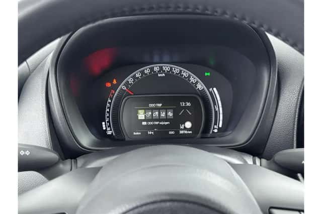 Toyota Aygo X (2022) thumbnail 3