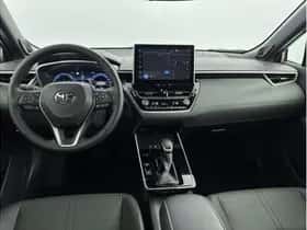 Toyota Corolla (2025) thumbnail 2