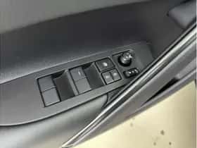Toyota Corolla (2025) thumbnail 18