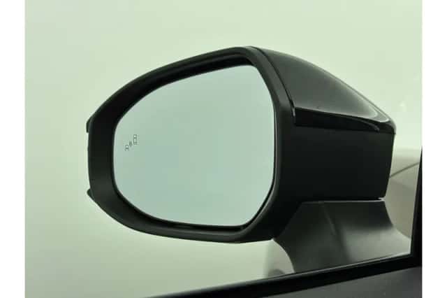 Toyota Corolla (2025) thumbnail 5