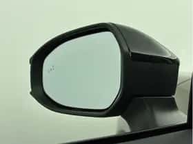 Toyota Corolla (2025) thumbnail 5
