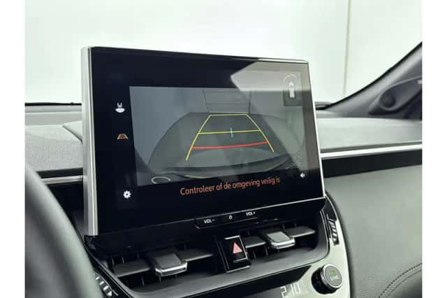 Toyota Corolla (2025) thumbnail 6